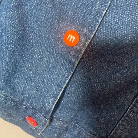 The Bradford Exchange Blue Denim M&M's Shirt Size Large - Picture 8 of 8